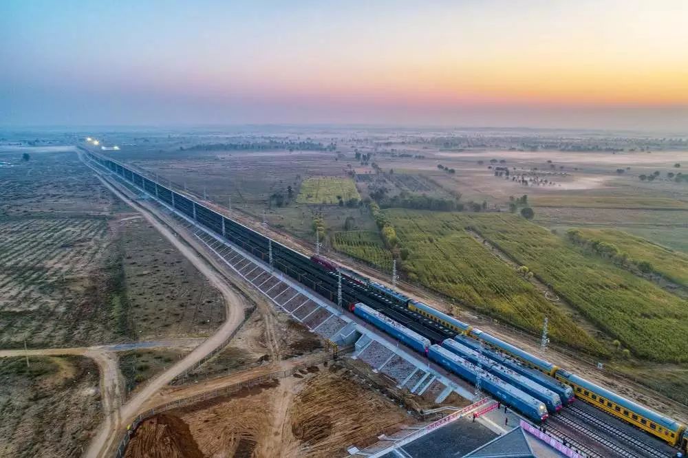 縱行七省區(qū)直至江西！今天通車的這條鐵路，有多重要？