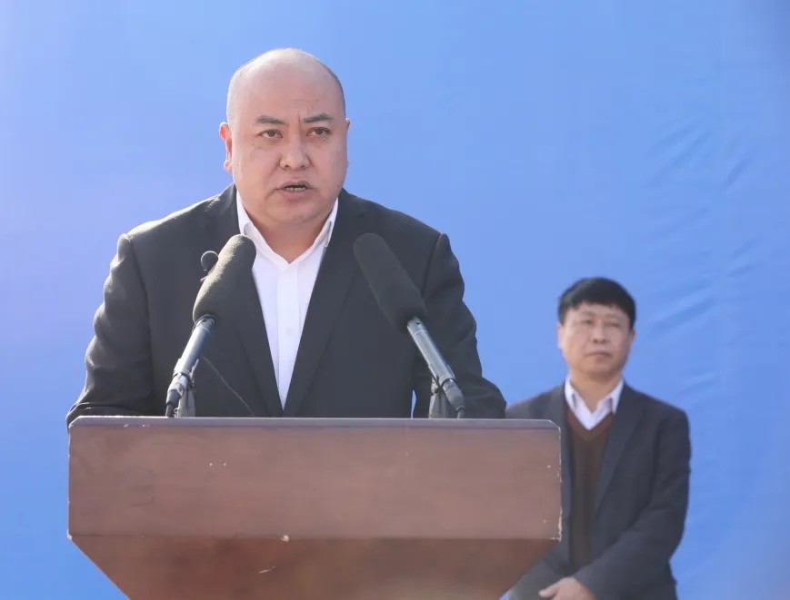 東西部攜手 加速新能源產(chǎn)業(yè)落地——暉陽新能源10萬噸鋰電池材料項目在黔開工