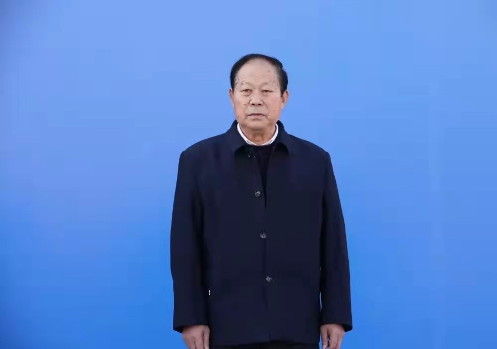 東西部攜手 加速新能源產(chǎn)業(yè)落地——暉陽新能源10萬噸鋰電池材料項目在黔開工